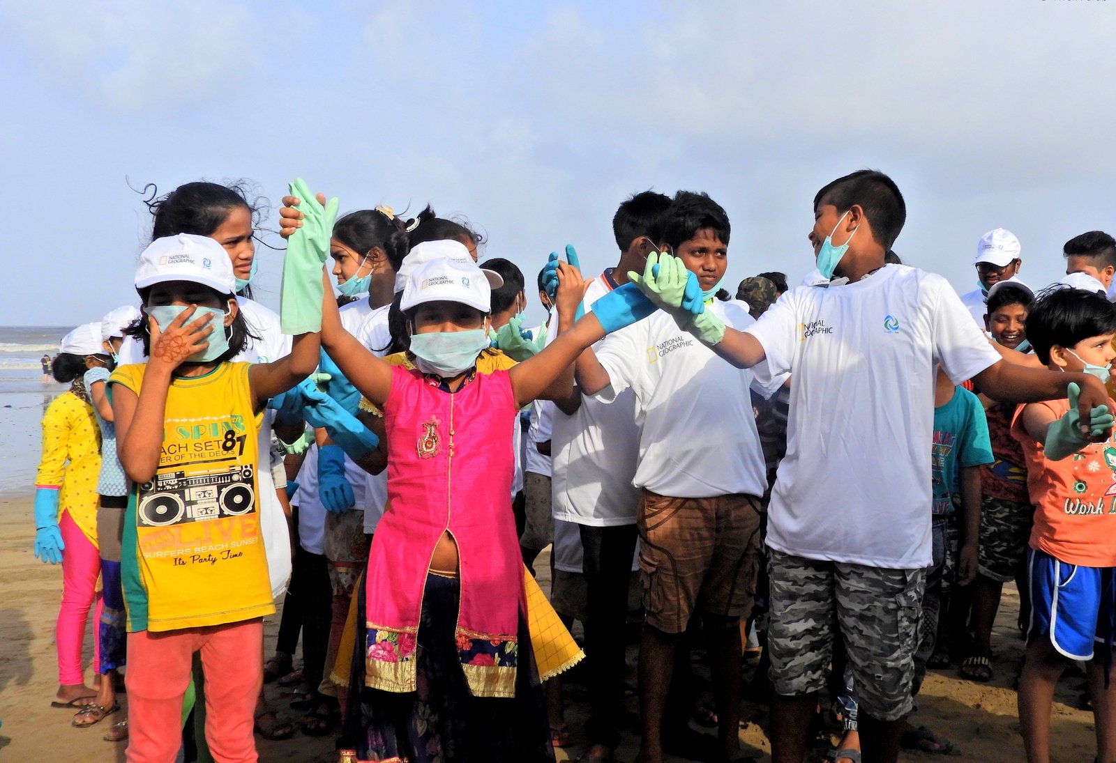 Beach clean-up with volunteers